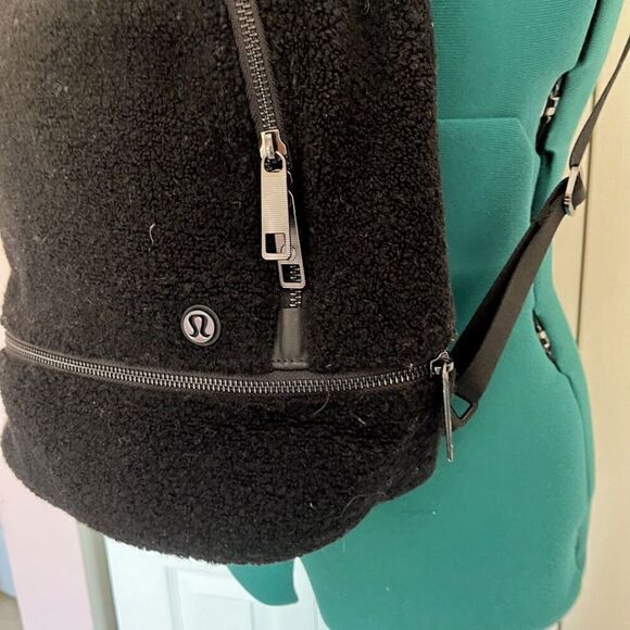 Lululemon City Adventurer Mini Wool Sherpa Shearling Fleece Zip Backpack - Picture 6 of 16